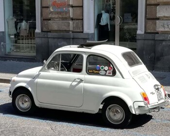 Giardini Naxos o Taormina: recorrido por el padrino en un coche de época