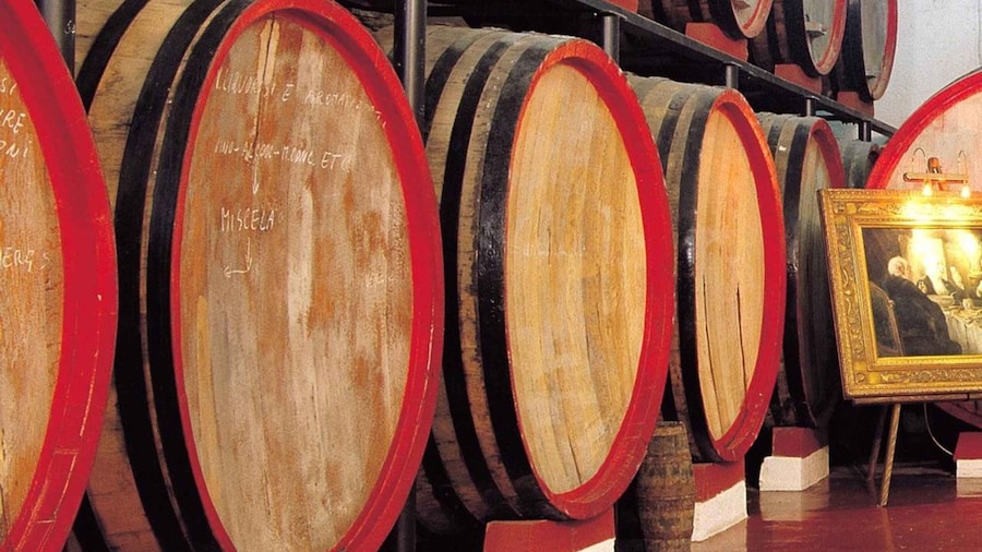 Marsala: Winery Tour with Wine Tasting and Local Products