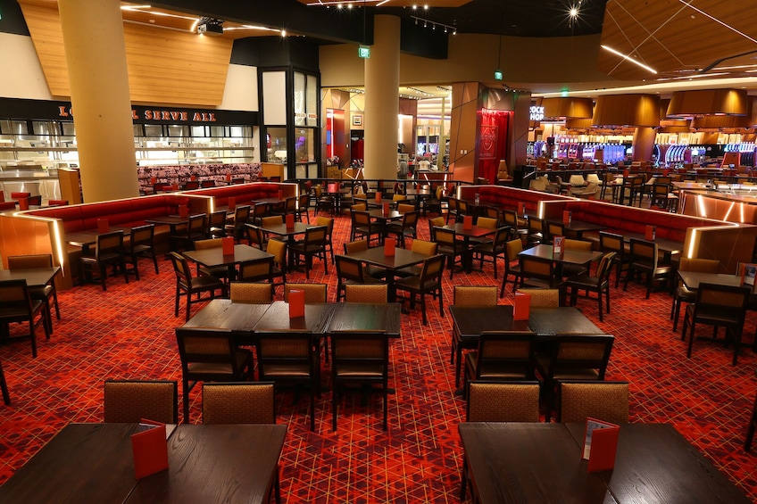 Dining at Hard Rock Cafe Hollywood FLwith Priority Seating
