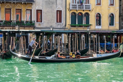 Venedig: Privat gondoltur utanför allfarvägarna