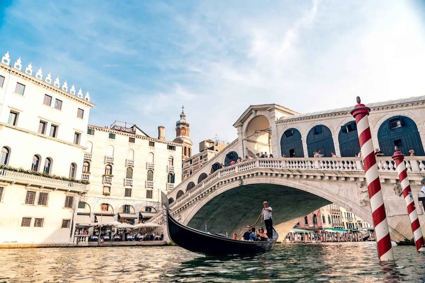 Picture 8 for Activity Venice: Off the Beaten Path Private Gondola Ride
