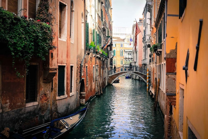 Picture 1 for Activity Venice: Off the Beaten Path Private Gondola Ride