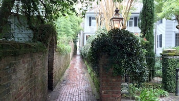 Small-Group Historic Alley & Hidden Side Street Walking Tour