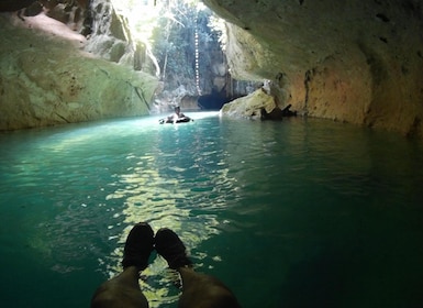 San Ignacio: Tubing i grotta med lunch och valfri zipline