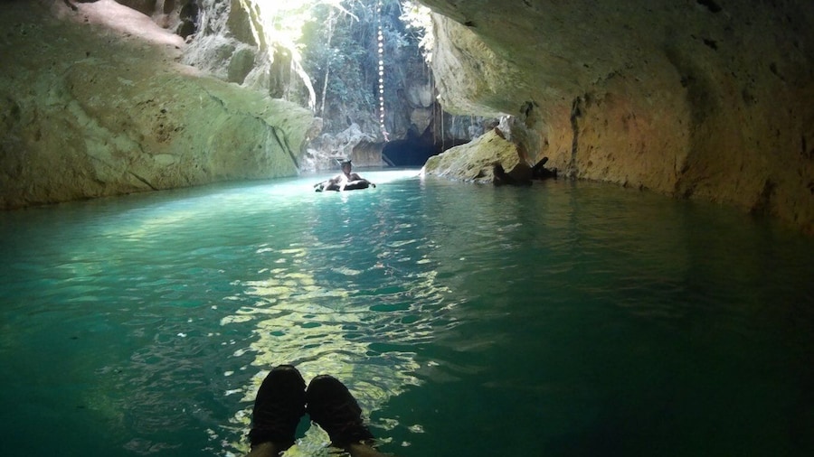 San Ignacio: Cave Tubing with Lunch & Optional Zipline