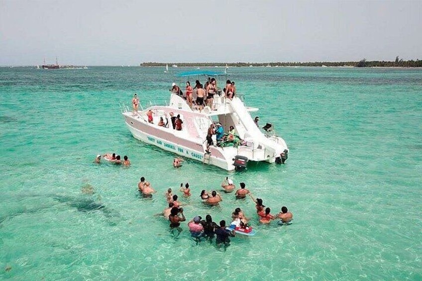 Party Boat in Punta Cana with Drinks and Transportation Included