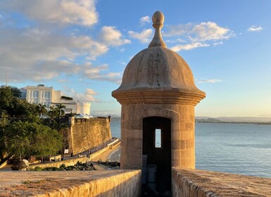 San Juan: recorrido a pie al atardecer por el casco antiguo