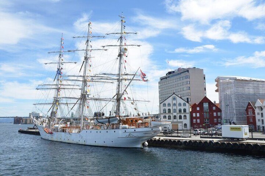 Private Tour From Bergen to Stavanger, 2 Hour Stop in Haugesund