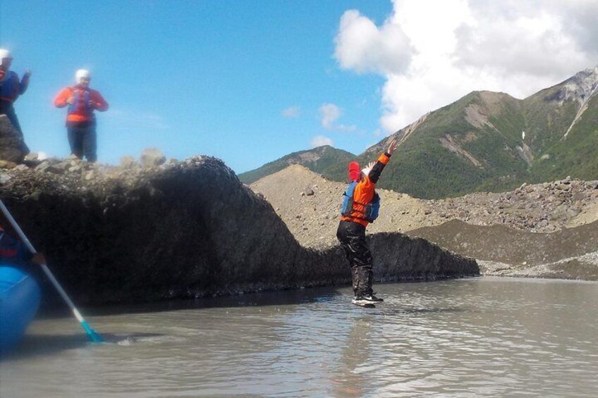 4 Hr Kennicott Glacial Lake & River Raft