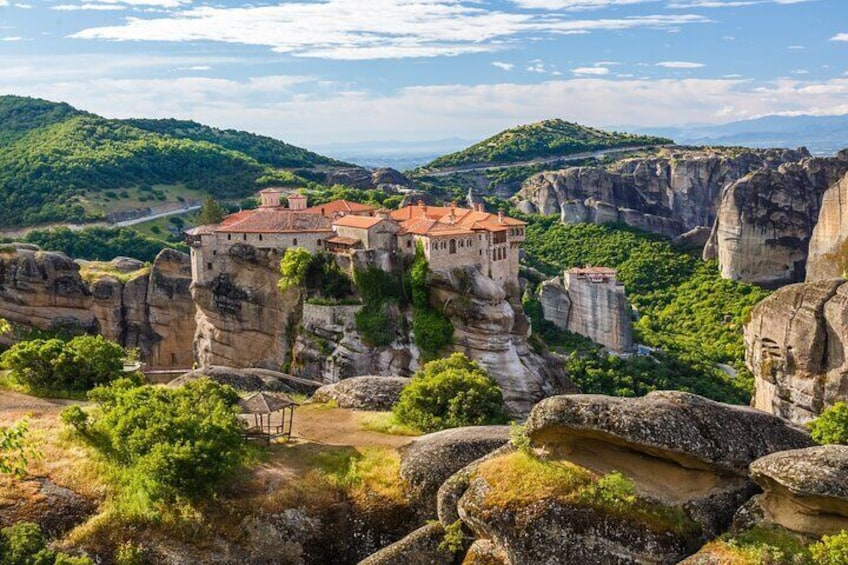 Meteora: Private Morning or Sunset Sightseeing Tour