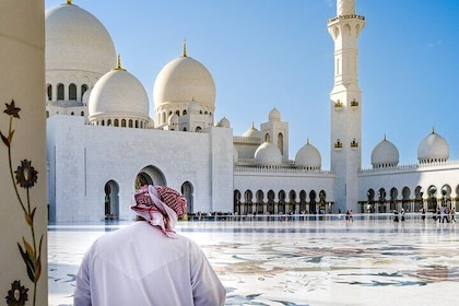 Private Full Day Tour Abu Dhabi City, Grand Mosque & Palace