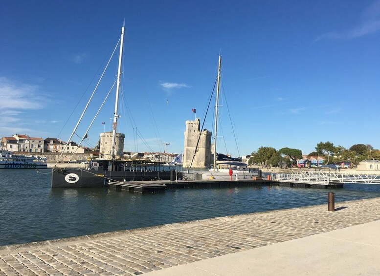 Picture 6 for Activity La Rochelle: Coastline Sailing Cruise