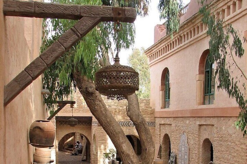 Agadir Private Sightseeing in Medina Polizzi