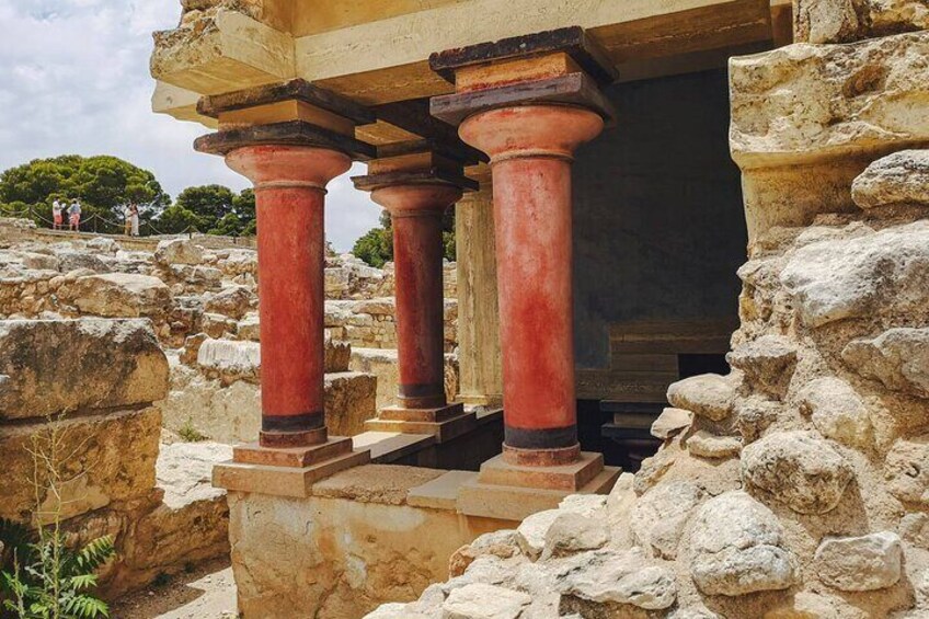 Knossos & Lasithi Plateau: Zeus Cave, Villages, Olive Farm Tour
