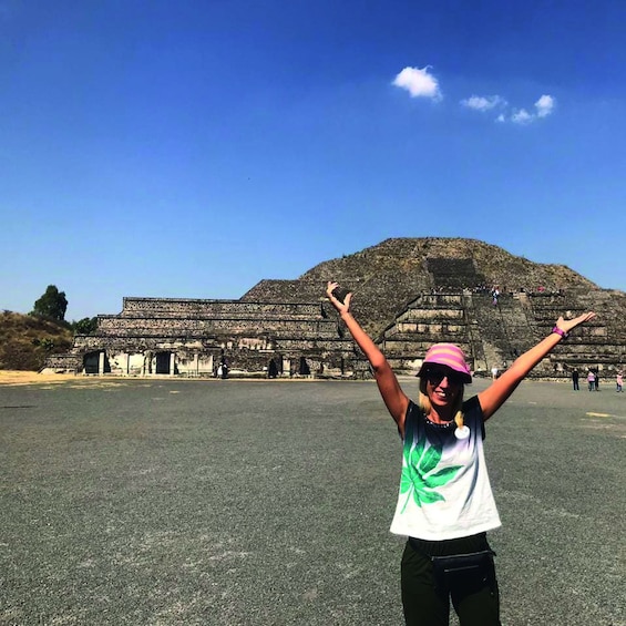 Teotihuacan pyramid on Your Own Self-Guided Tour