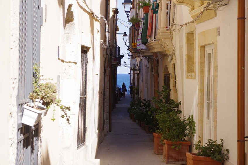 Picture 9 for Activity Ortigia: Private Walking Tour and Boat Trip