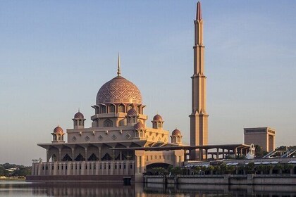 Kuala Lumpur Airport Transit Tour at Putrajaya