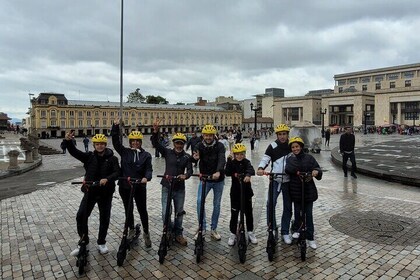 Bogota Tour: Discover the history of La Candelaria on Scooter