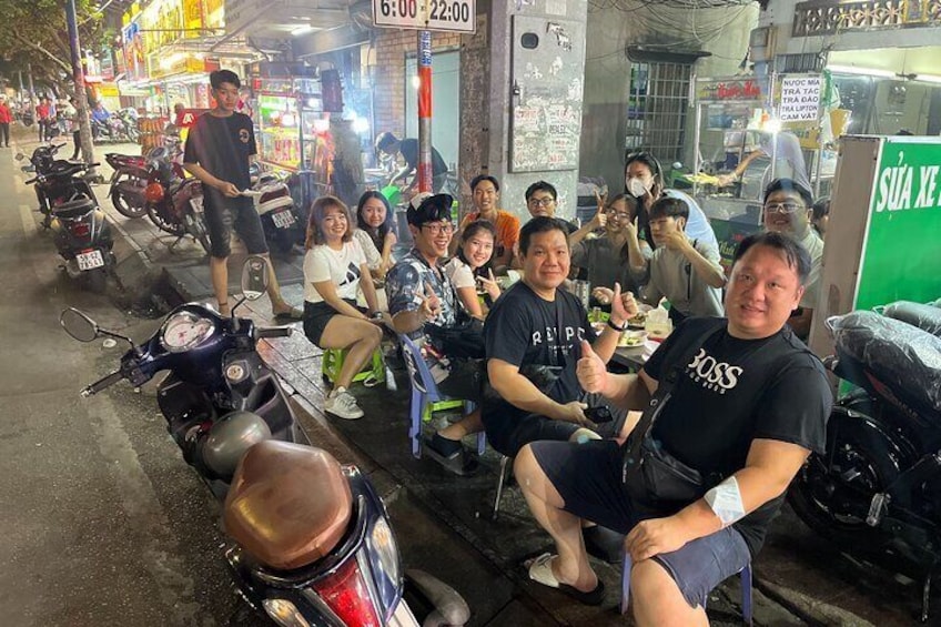 Super Niche Saigon Food Tour With Zero Tourist Insight