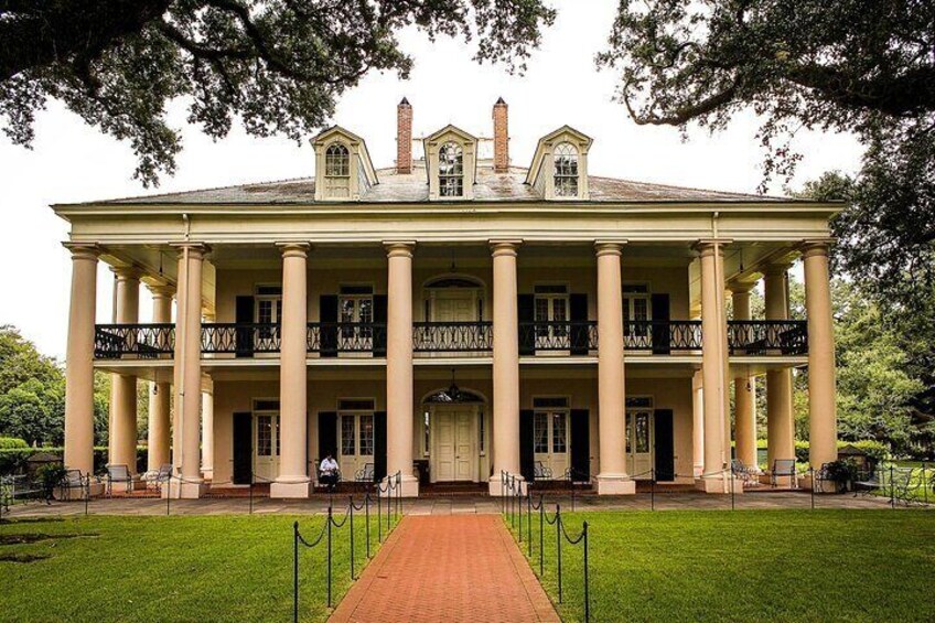 Private Custom Tour with a Local Guide in New Orleans