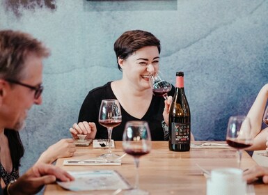 Toulouse : Visite à pied des bars à vins avec un expert local en vins