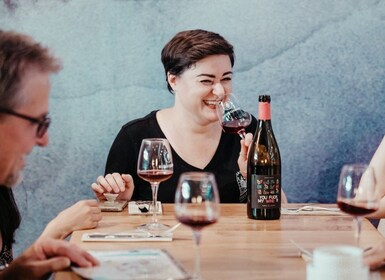 Toulouse : Visite à pied d’un bar à vin avec un expert en vin local