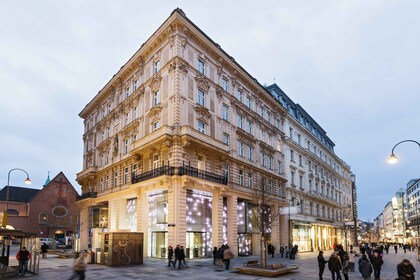 Wien: Rundtur i Swarovski-huset med champagne och gåva