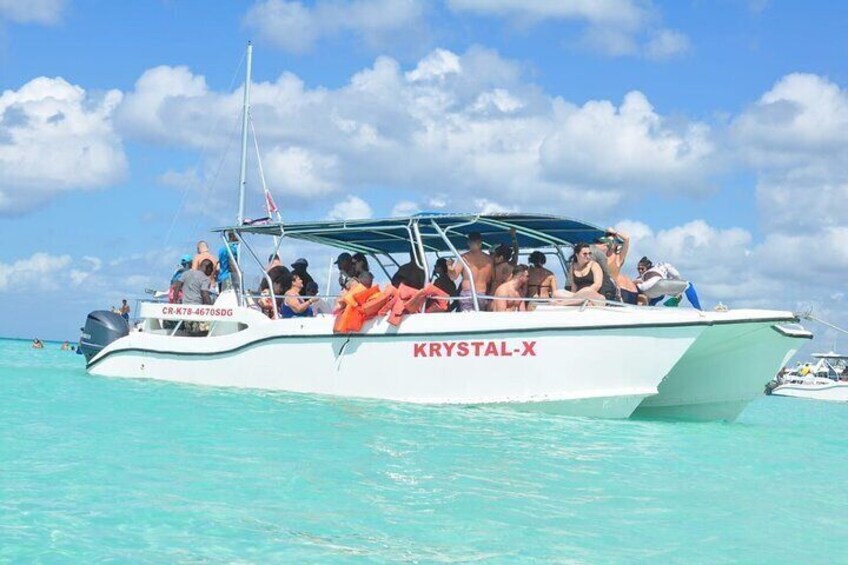 Full Day Tour to Isla Saona, Lunch and Transportation Included