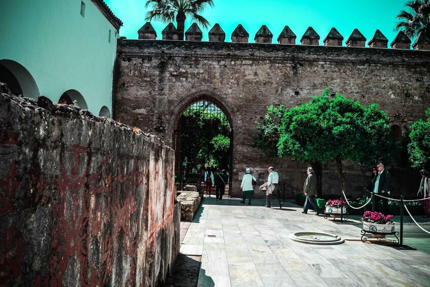 Picture 6 for Activity Córdoba: Mosque-Cathedral and Alcazar Tour