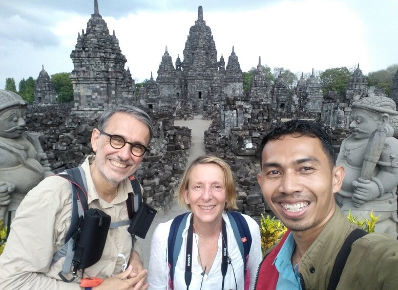 Picture 6 for Activity From Yogyakarta: Day Trip to Borobudur and Prambanan Temples