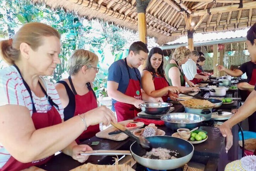 Traditional Cooking Class In Ubud With Local Balinese Family