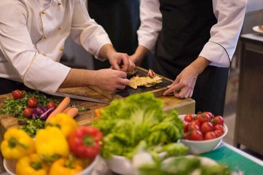 3 Hour Cooking Class in Bari with well-known Chef