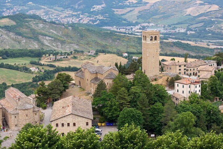 PANORAMIC VIEW OF SAN LEO