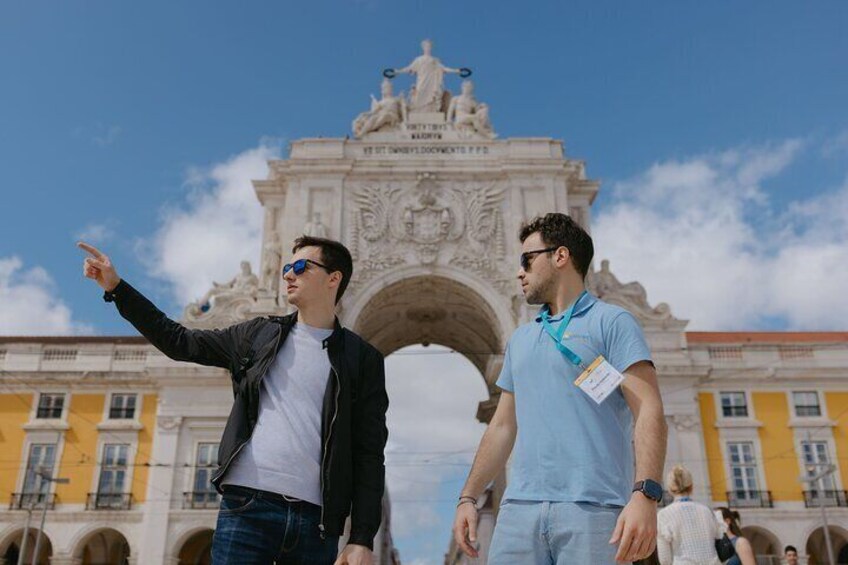  Saint George Castle Guided Tour from Lisbon