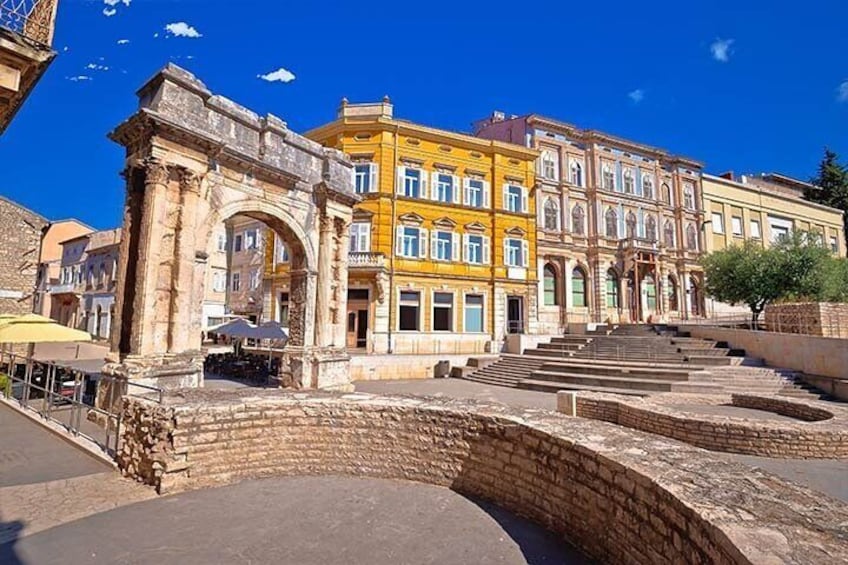 Arch of the Serghi