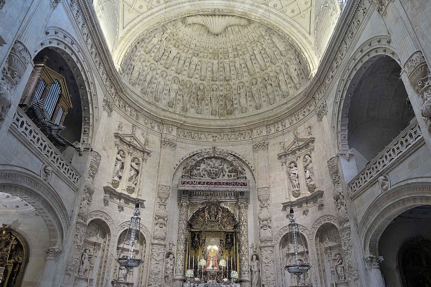 Picture 2 for Activity Seville: Cathedral & Giralda Guided Tour with Entry Tickets