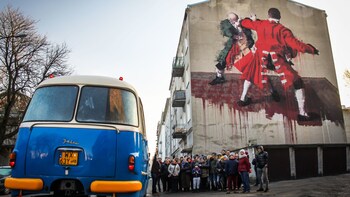 Dark Warsaw Guided Tour: Praga district by Retro Bus