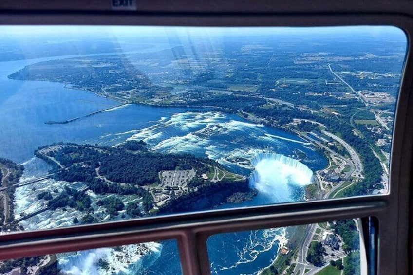 Private Tour: Romantic Niagara Falls Helicopter Flight