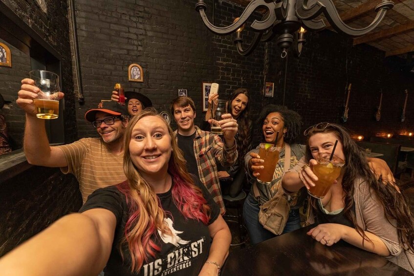 San Francisco: Ghosts, Boos and Booze Haunted Pub Crawl