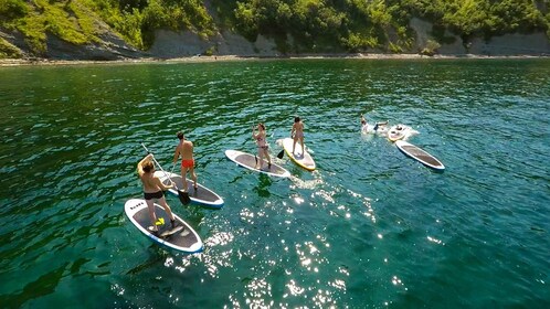 SUP-Abenteuer: Paddle durch die magische Mondbucht