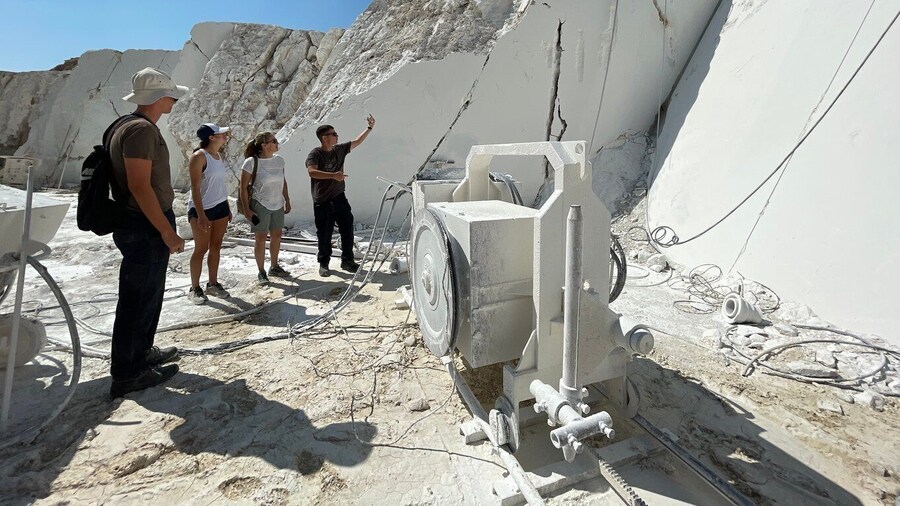 Naxos: Private Marble Quarry Visit and Sculpting Workshop