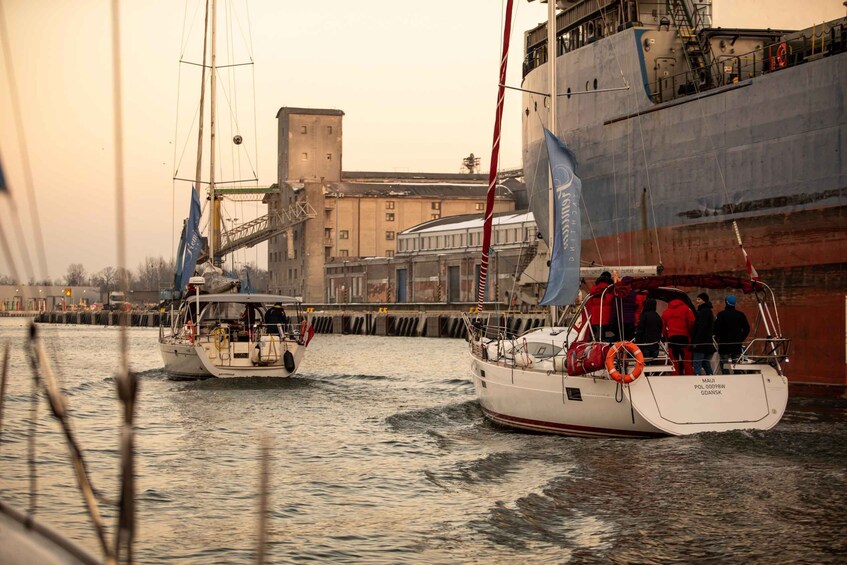 Picture 3 for Activity Gdańsk: Scenic Sunset Cruise with Glass of Prosecco