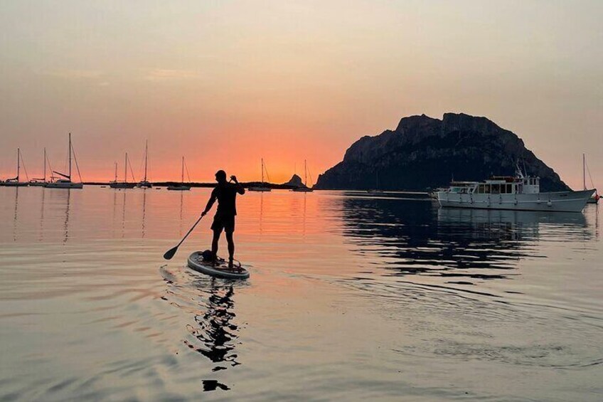 Stand Up Paddle Experience Sunrise and breakfast near Olbia Sardinia