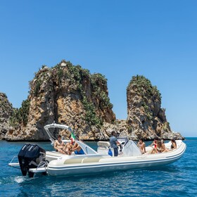 Trapani: gita di un giorno in crociera con snorkeling a Castellammare del G...