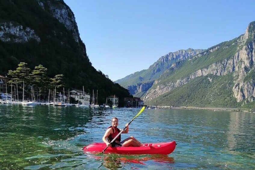 Kayak on Lake Como: stunning landscapes & Aperitif