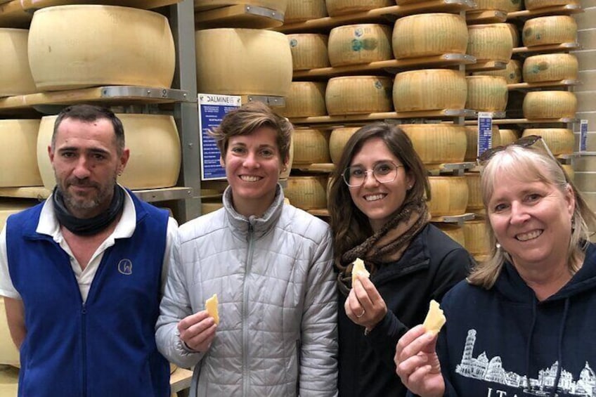 Visiting the Parmigiano Reggiano diary farm