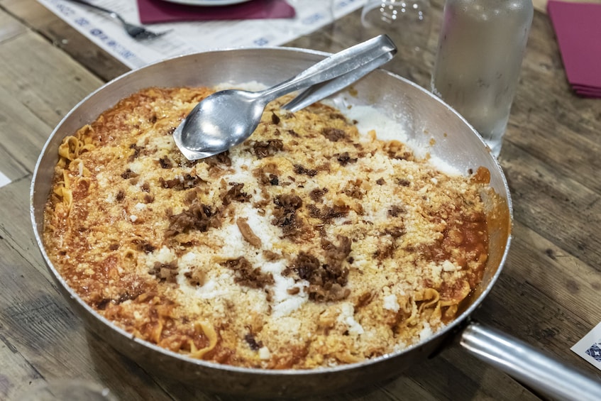 Rome Trastevere Food Tour with Pasta Making Class
