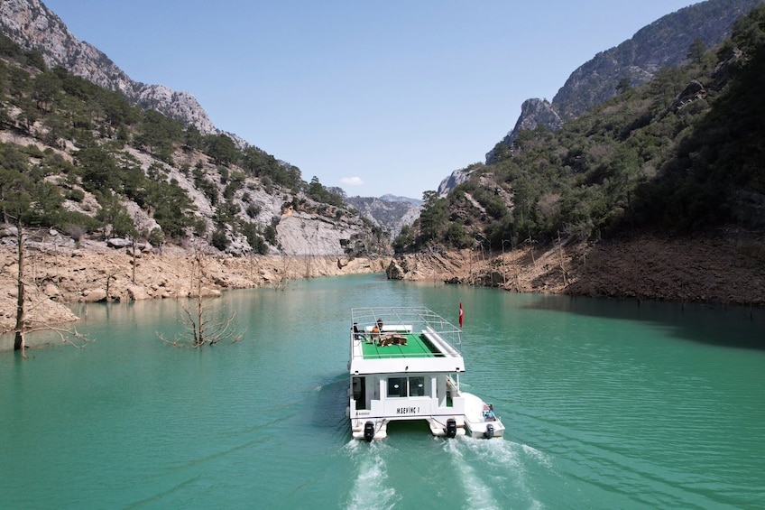 Canyon Boat Cruise