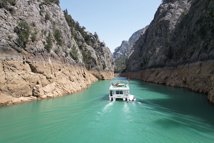 Crociera in barca nel Canyon