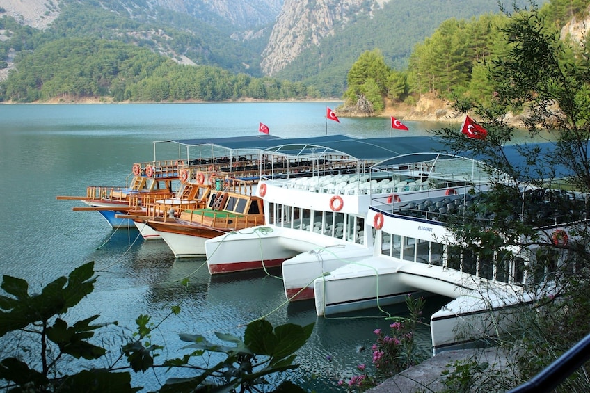 Canyon Boat Cruise